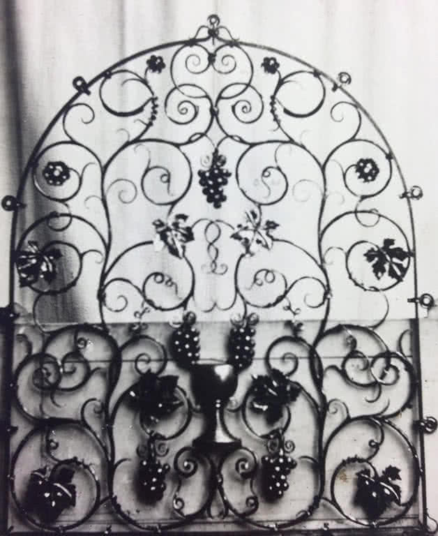Geschmiedetes Fenstergitter